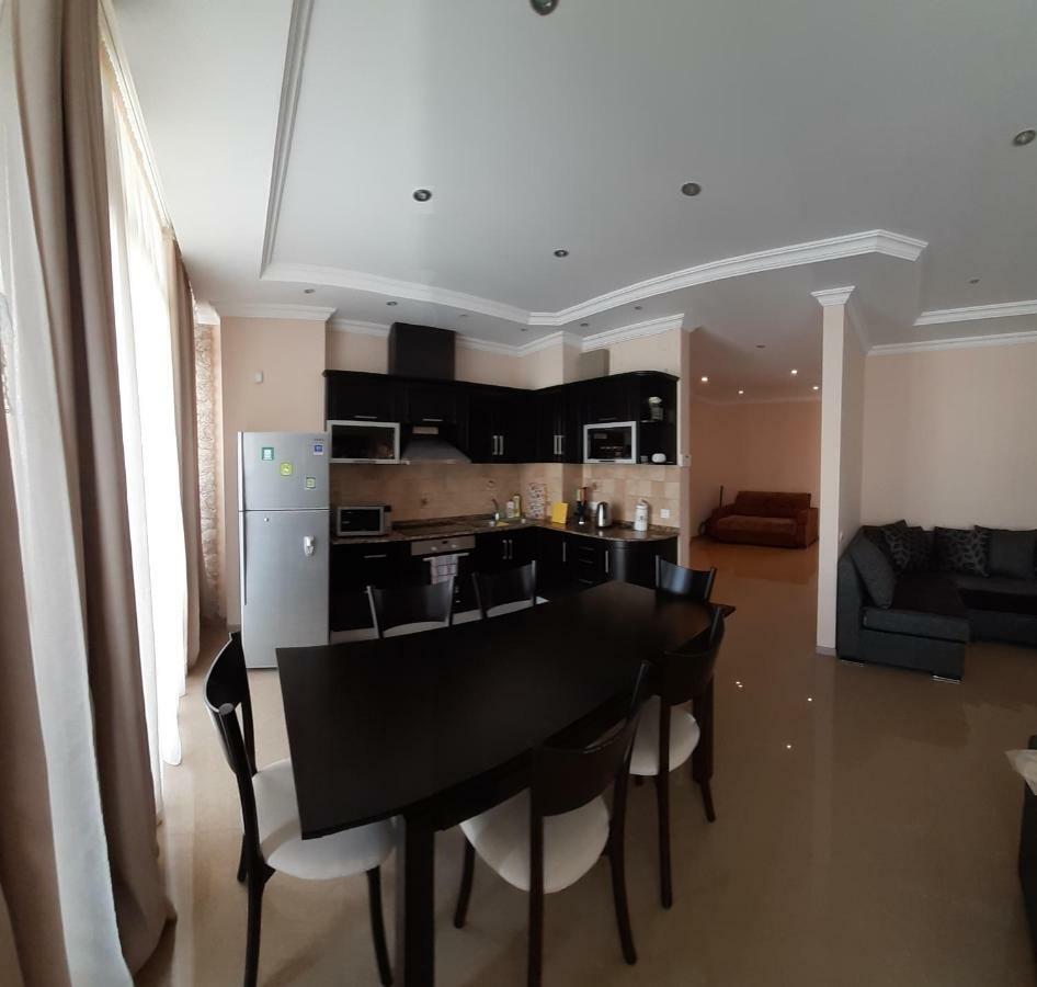 Ferienwohnung Beautiful House By The Sea Batumi Exterior foto
