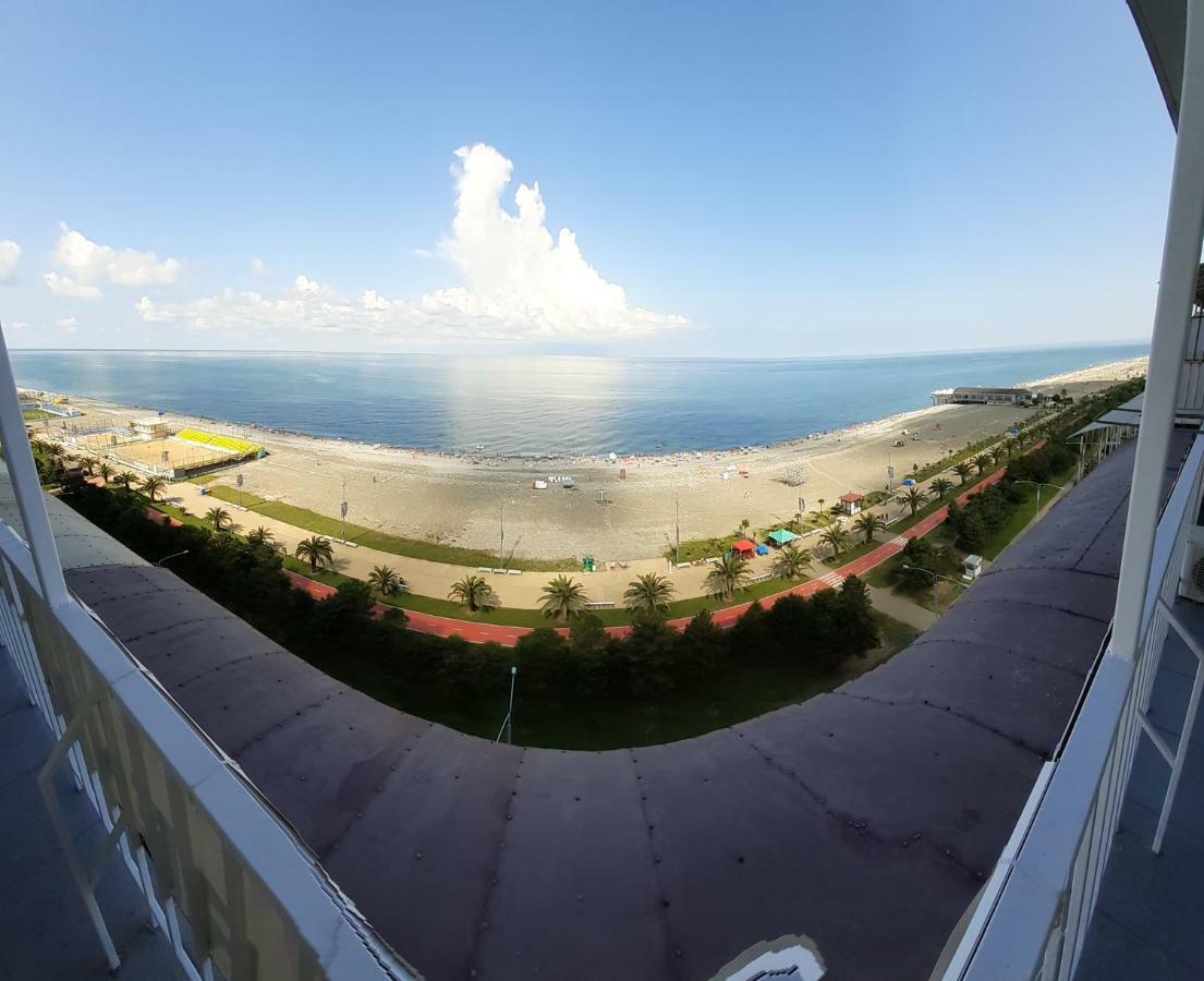 Ferienwohnung Beautiful House By The Sea Batumi Exterior foto